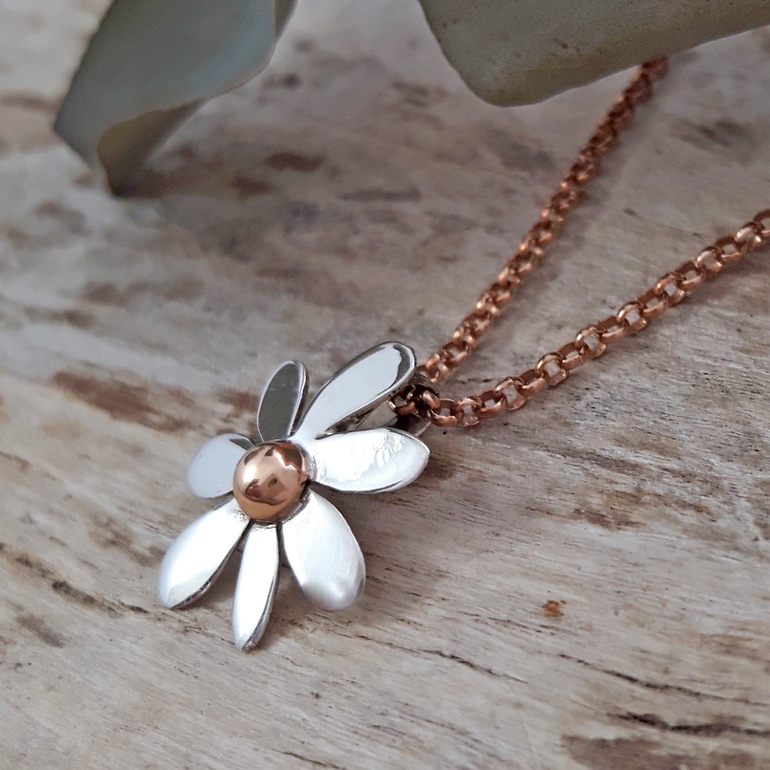 Flora Daisy Large Pendant