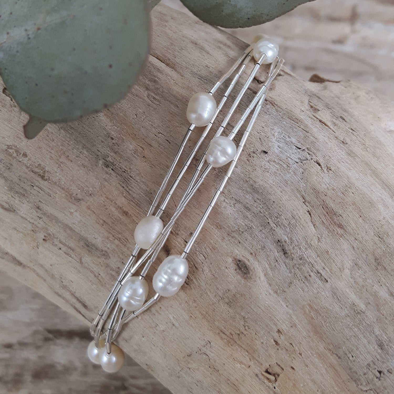 Evelyn 5 White Pearl Bracelet