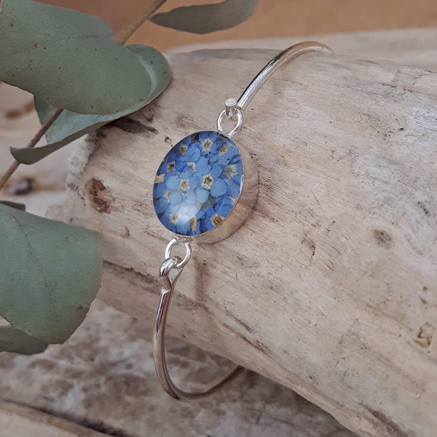 Flores Forget-Me-Not Round Bangle