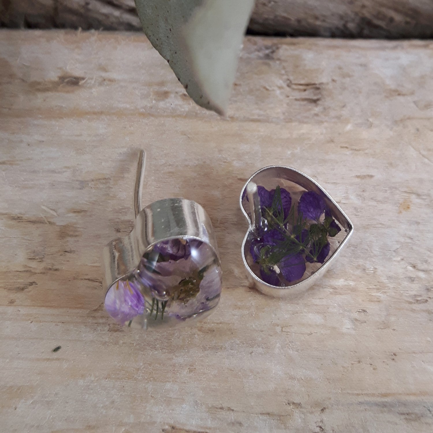 Flores Heather Heart Stud Earrings
