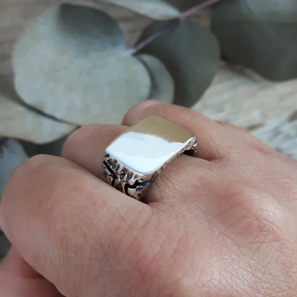 Foresta Ivor Signet Ring