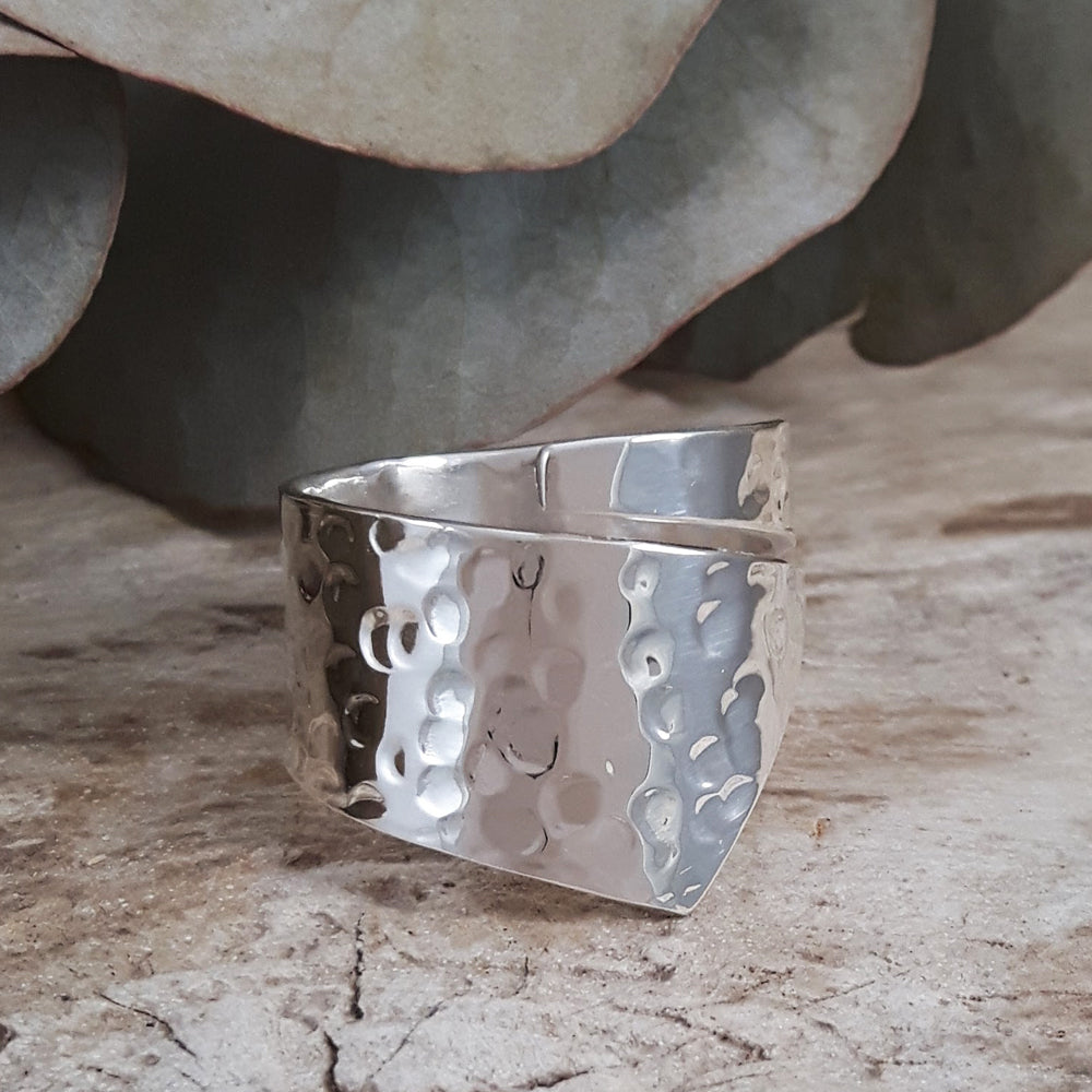 Foresta Divine Hammered Ring
