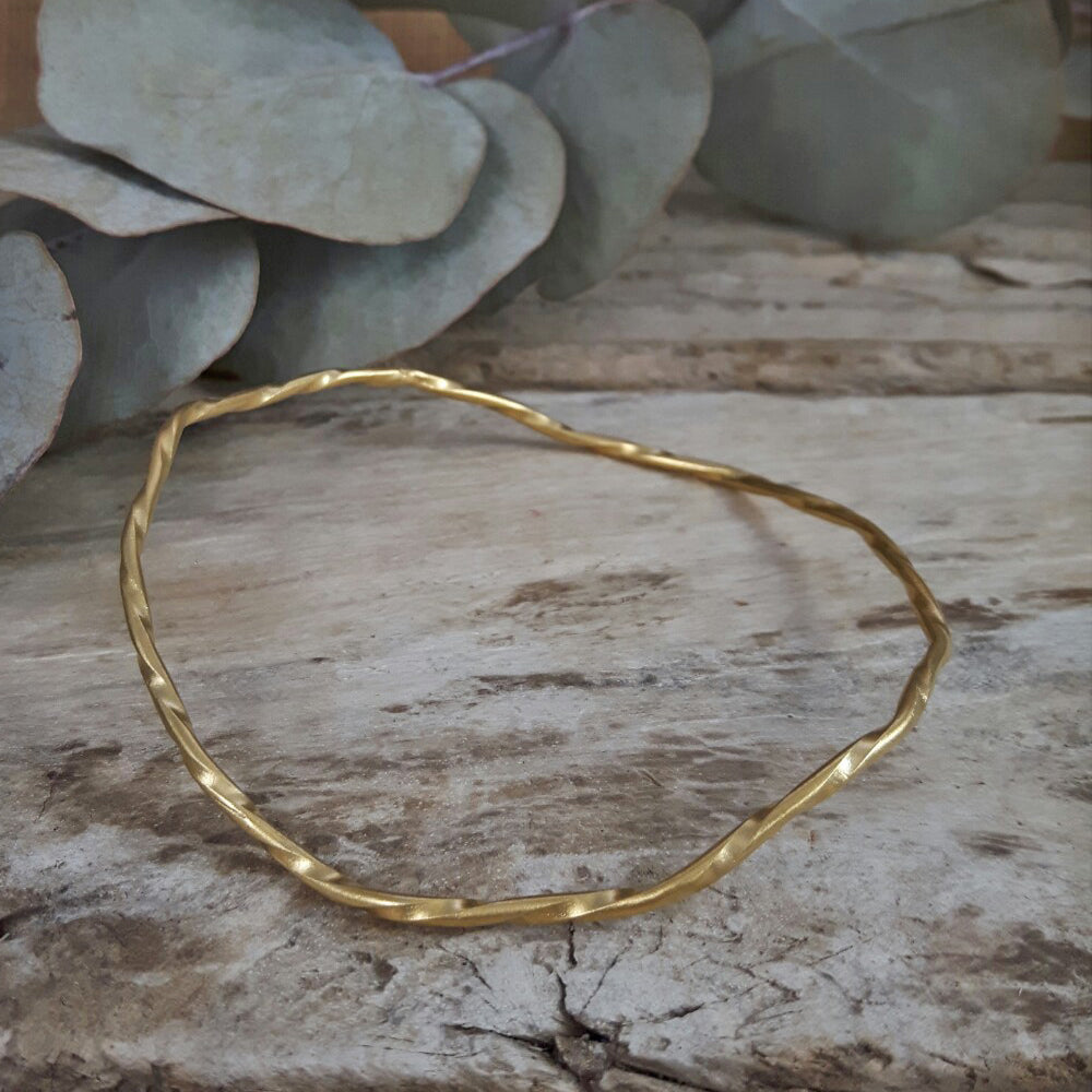 Lattice Single Gold Plated Bangle