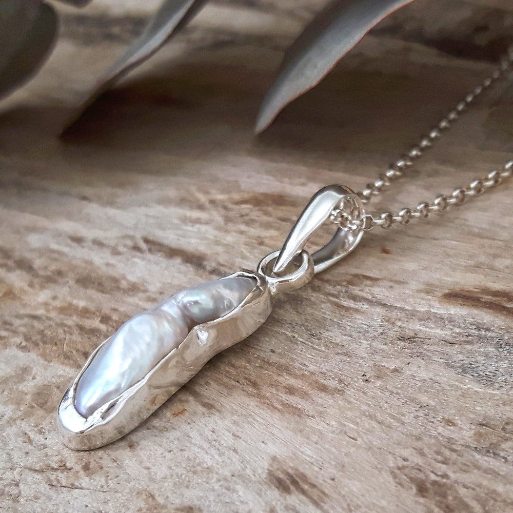 Luminous Biwa Pearl Pendant