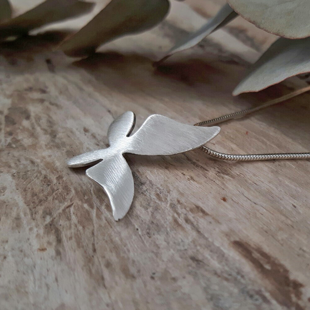 Mariposa Small Matt Pendant