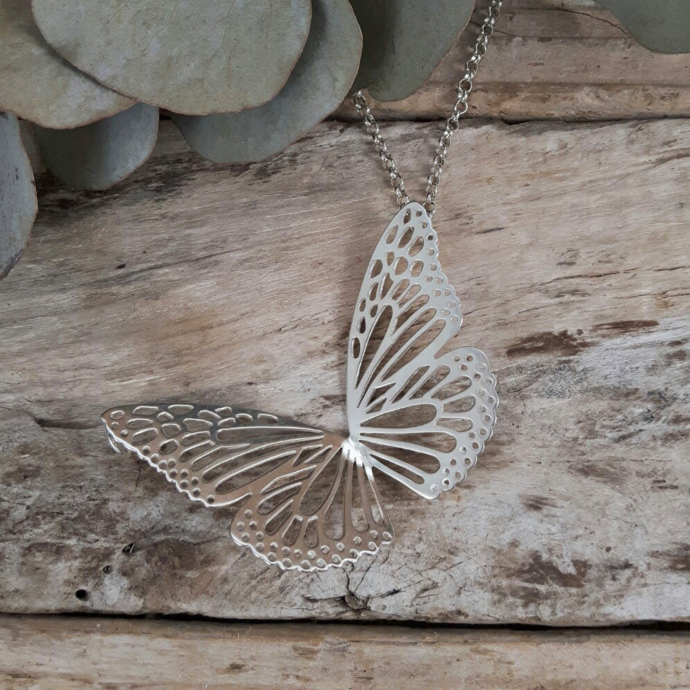 Monarca Large Butterfly Pendant