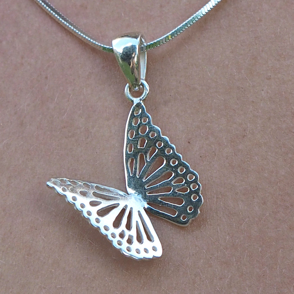 Monarca Small Butterfly Pendant