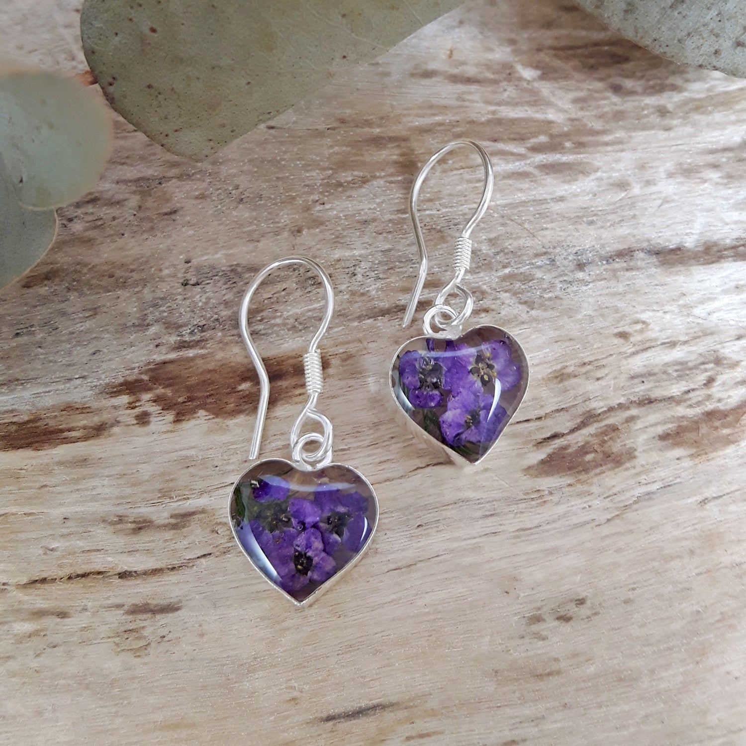Flores Heather Heart Drop earrings