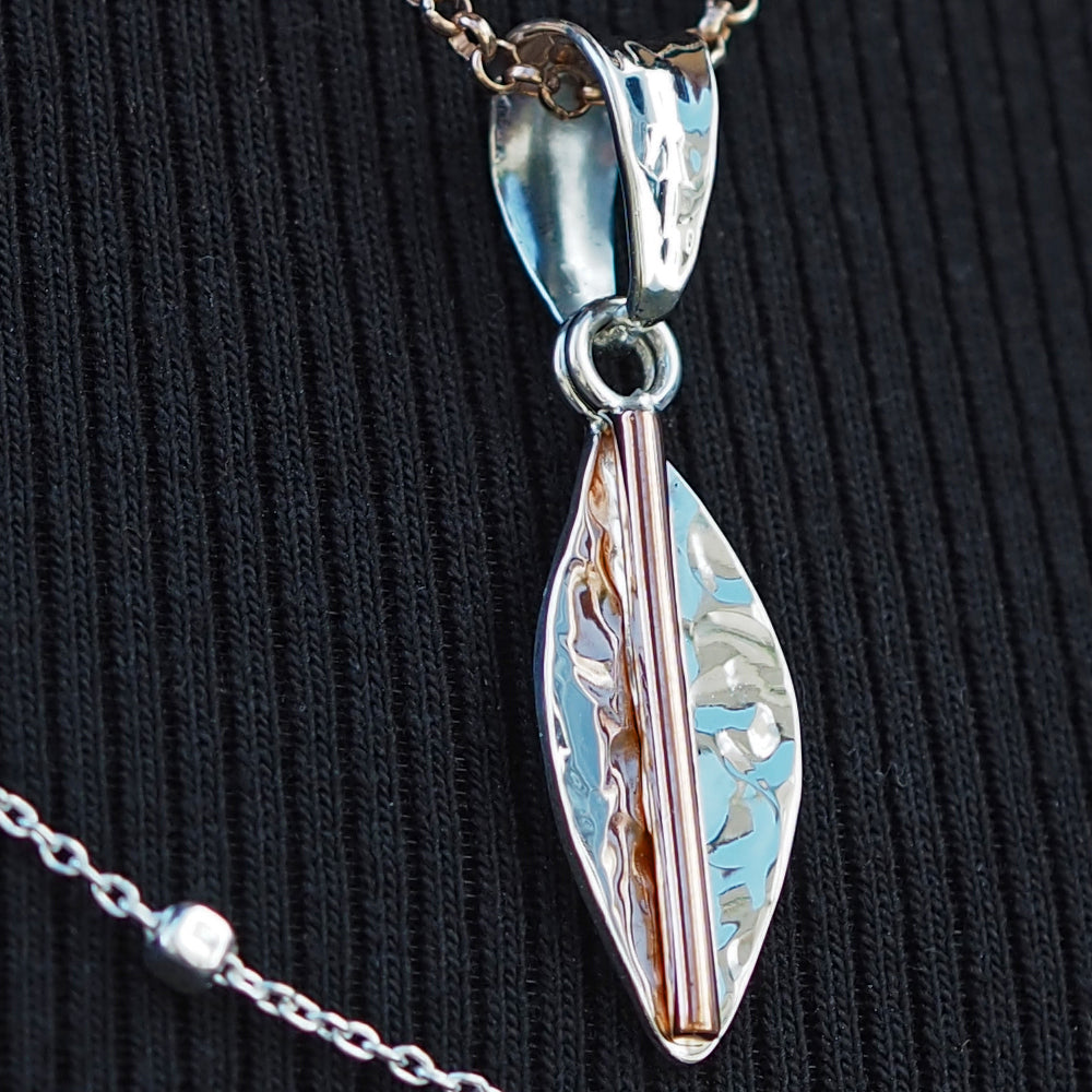 Marseille Leaf Ag/Cu Pendant