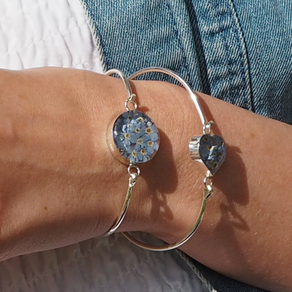 Flores Forget-Me-not Round Bangle