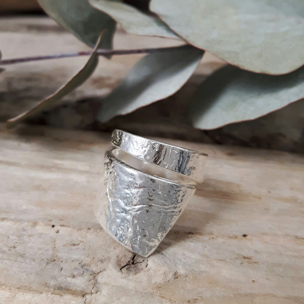 Foresta Divine Textured Ring