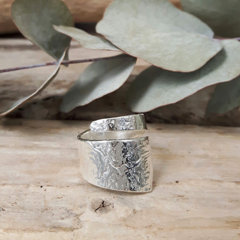 Foresta Divine Textured Ring