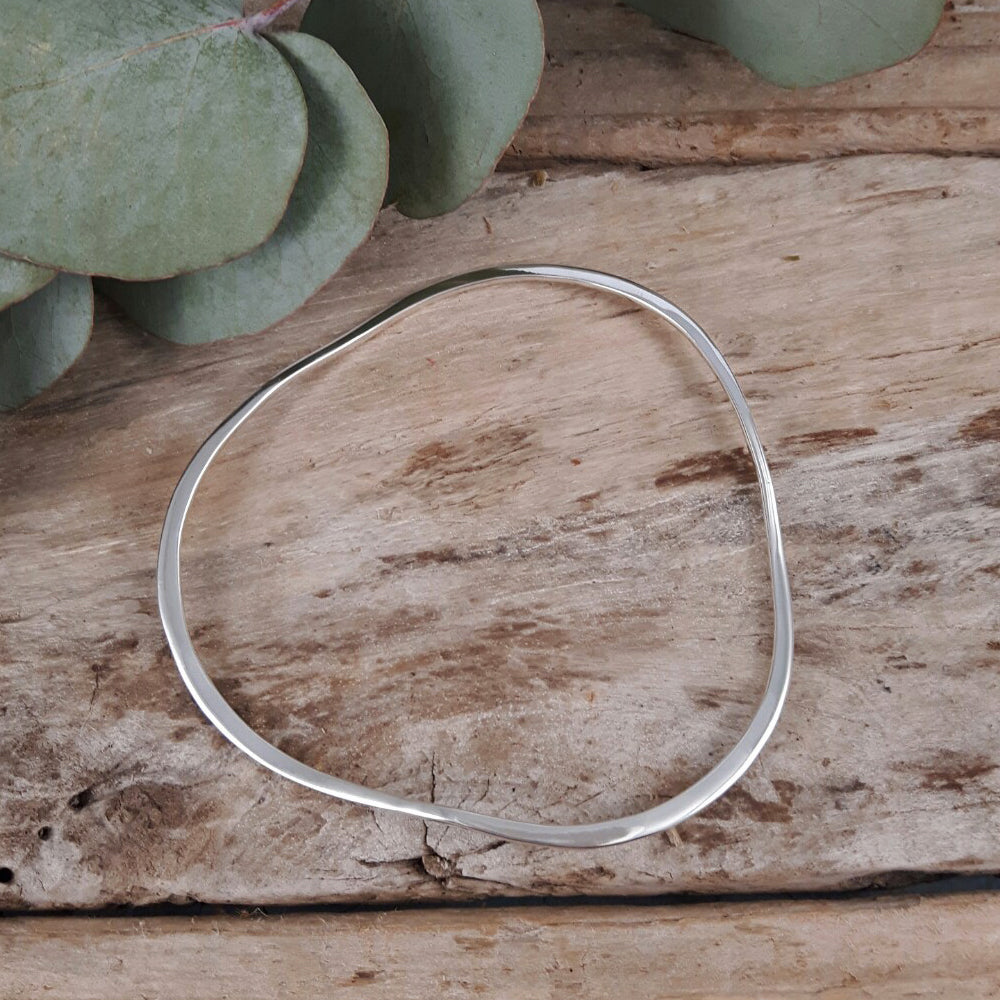 Toro Triangle Polished Silver Bangle