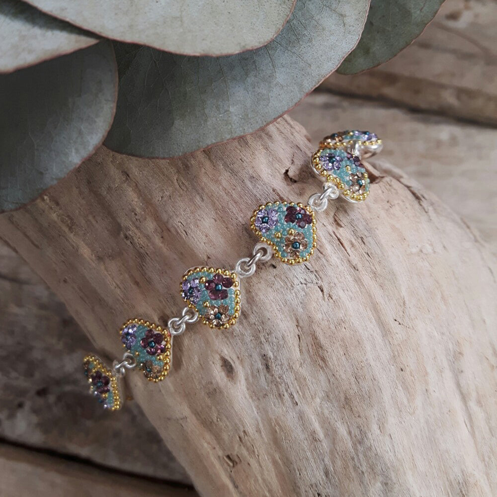 Allegra Heart Antique Daisy Bracelet