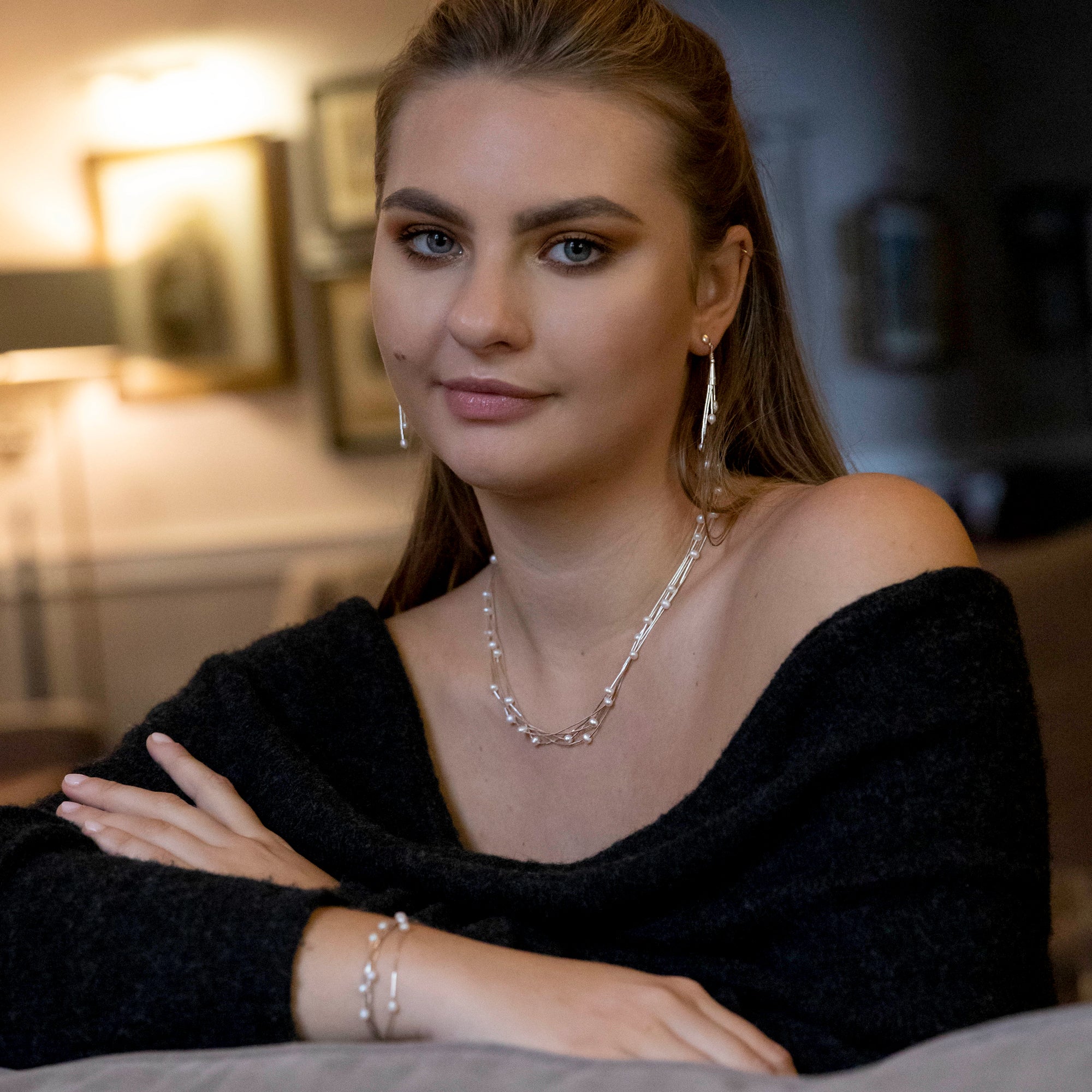 Evelyn 5 White Pearl Bracelet