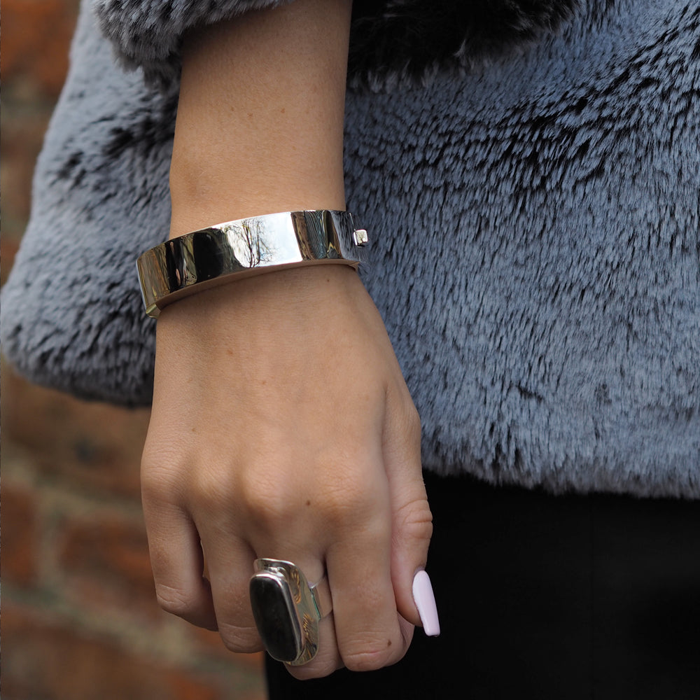 Hinged cuff sales