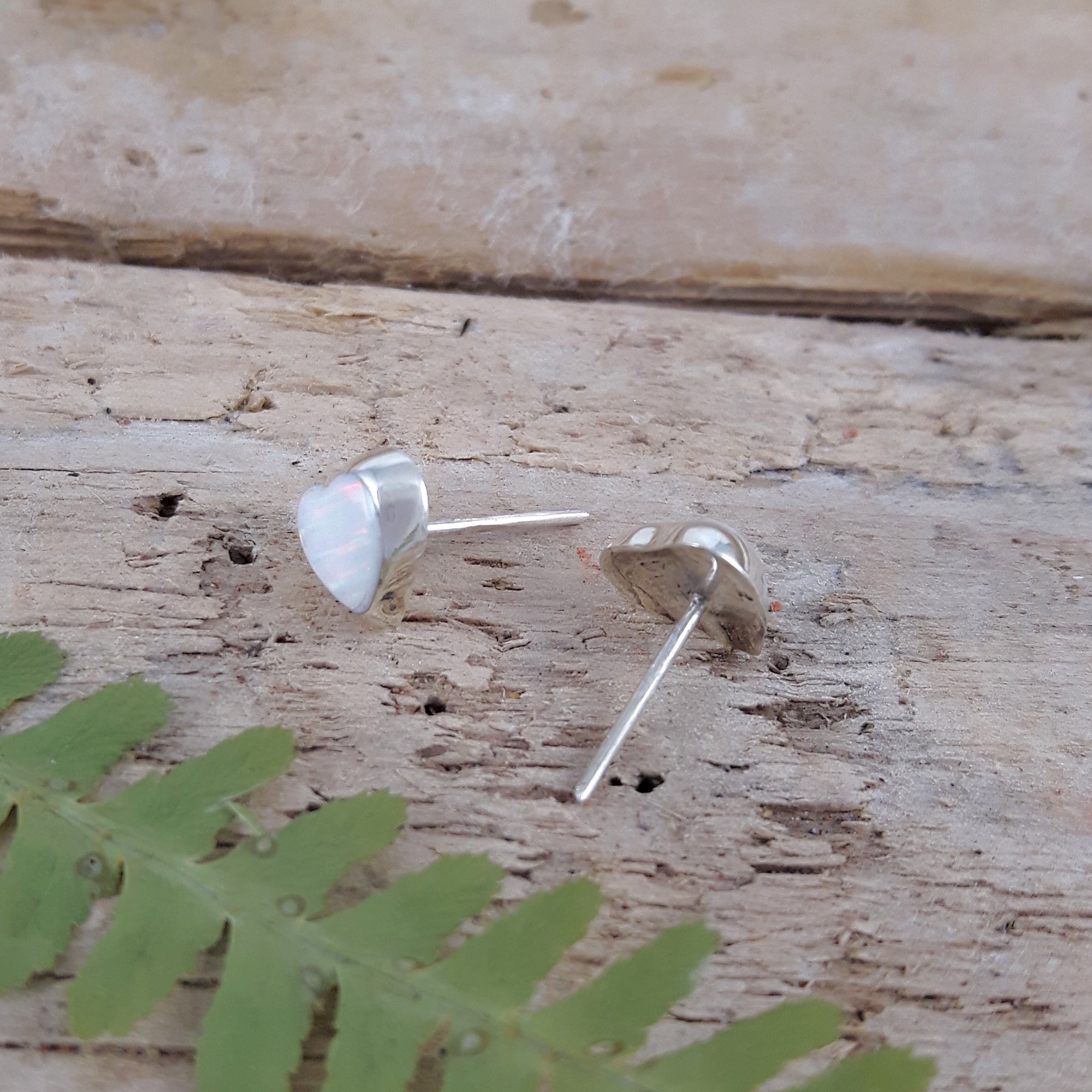 Flinder Heart White Small Stud Earrings
