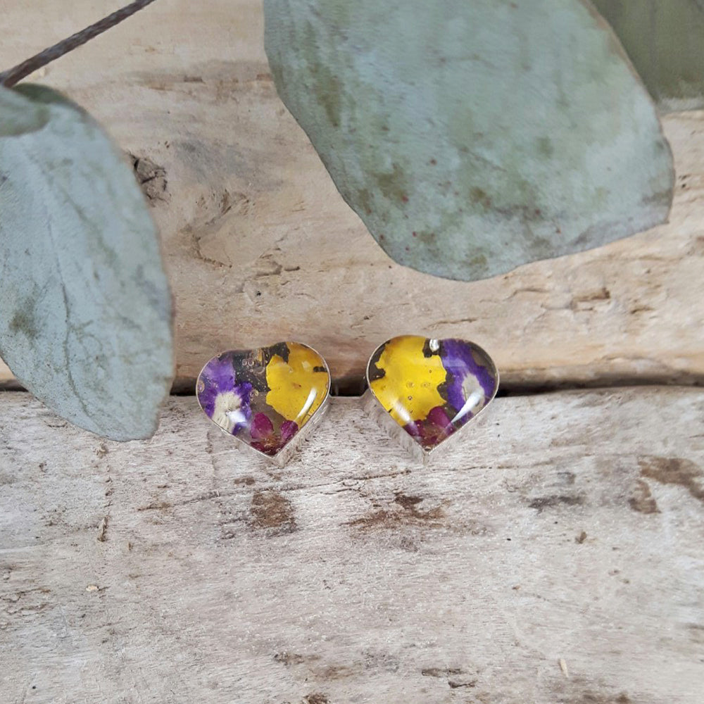 Flores Heart Stud Earrings