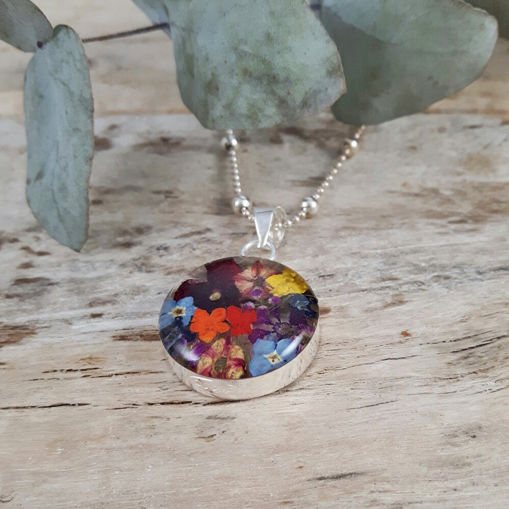 Flores Round Medium Pendant