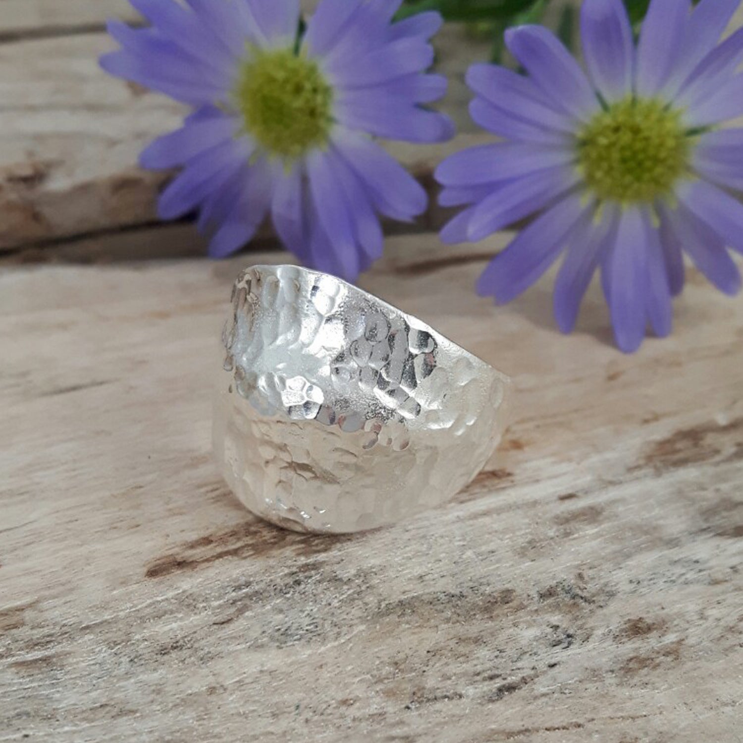 Foresta Duomo Hammered Ring