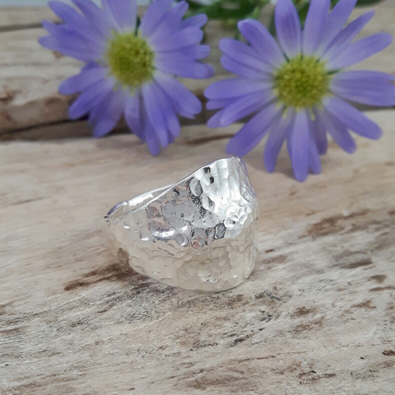 Foresta Duomo Hammered Ring