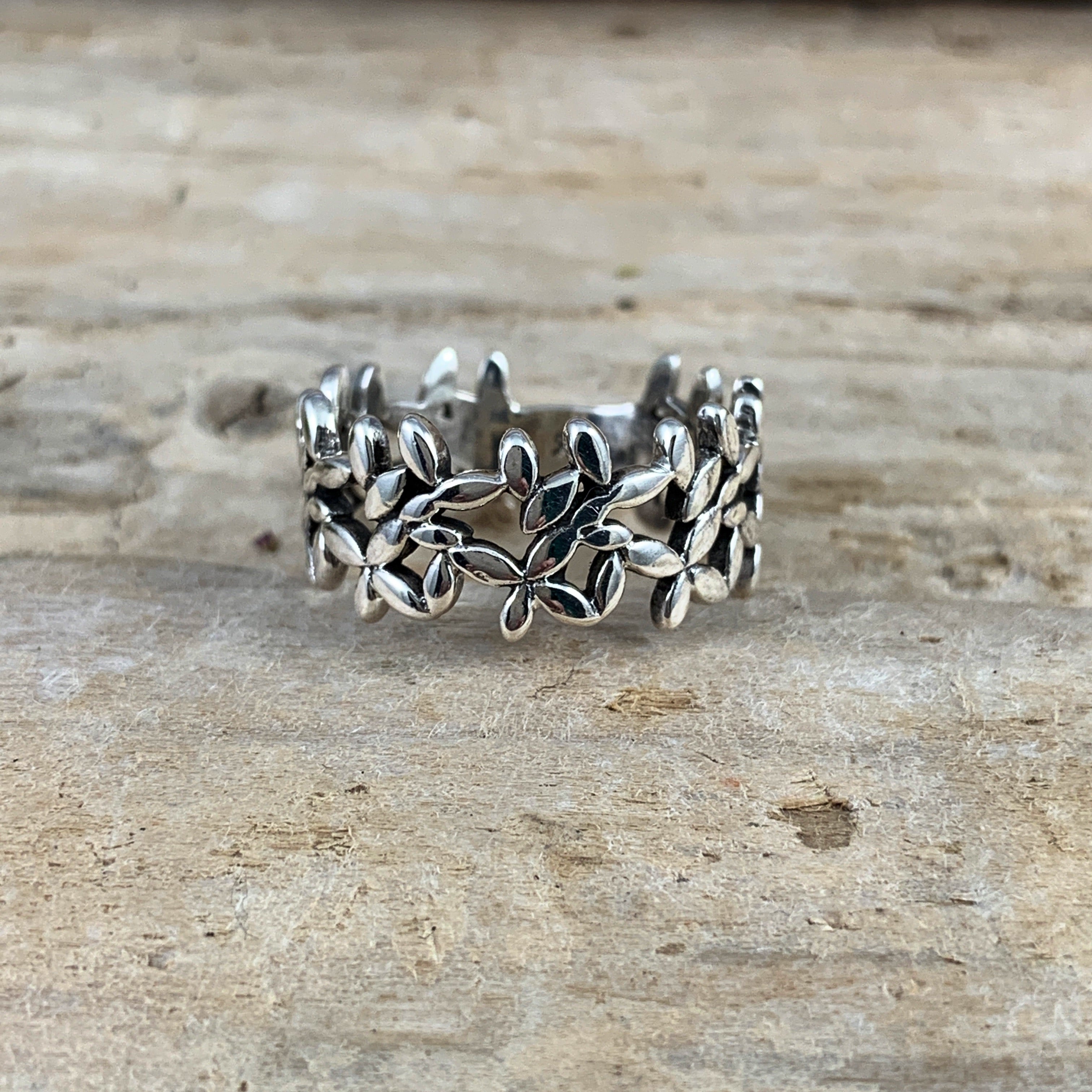 Primavera Polished Ring