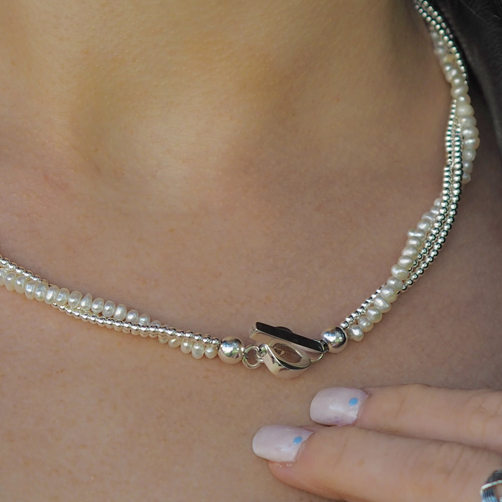 Jasmin White Pearl Necklace