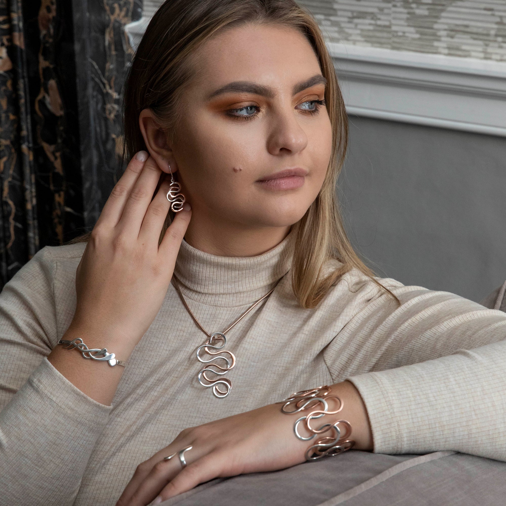 Duo Medusa Silver/Copper Cuff