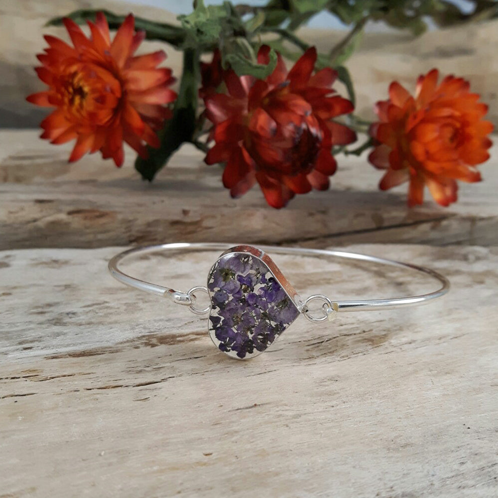 Flores Heather Heart Bangle