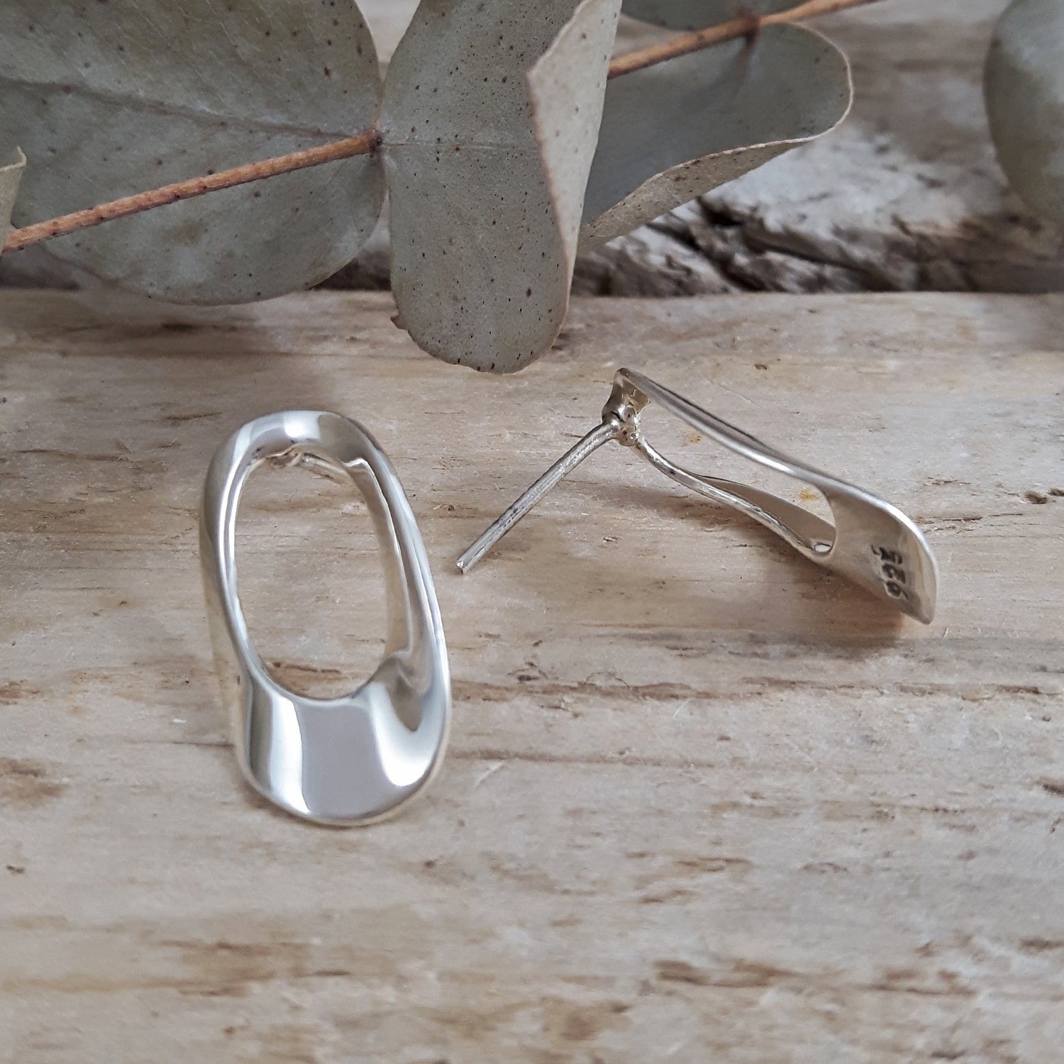 SAMPLE Calypso Wave Studs