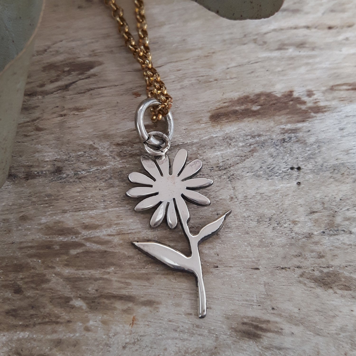 SAMPLE Flora Daisy Stem Pendant