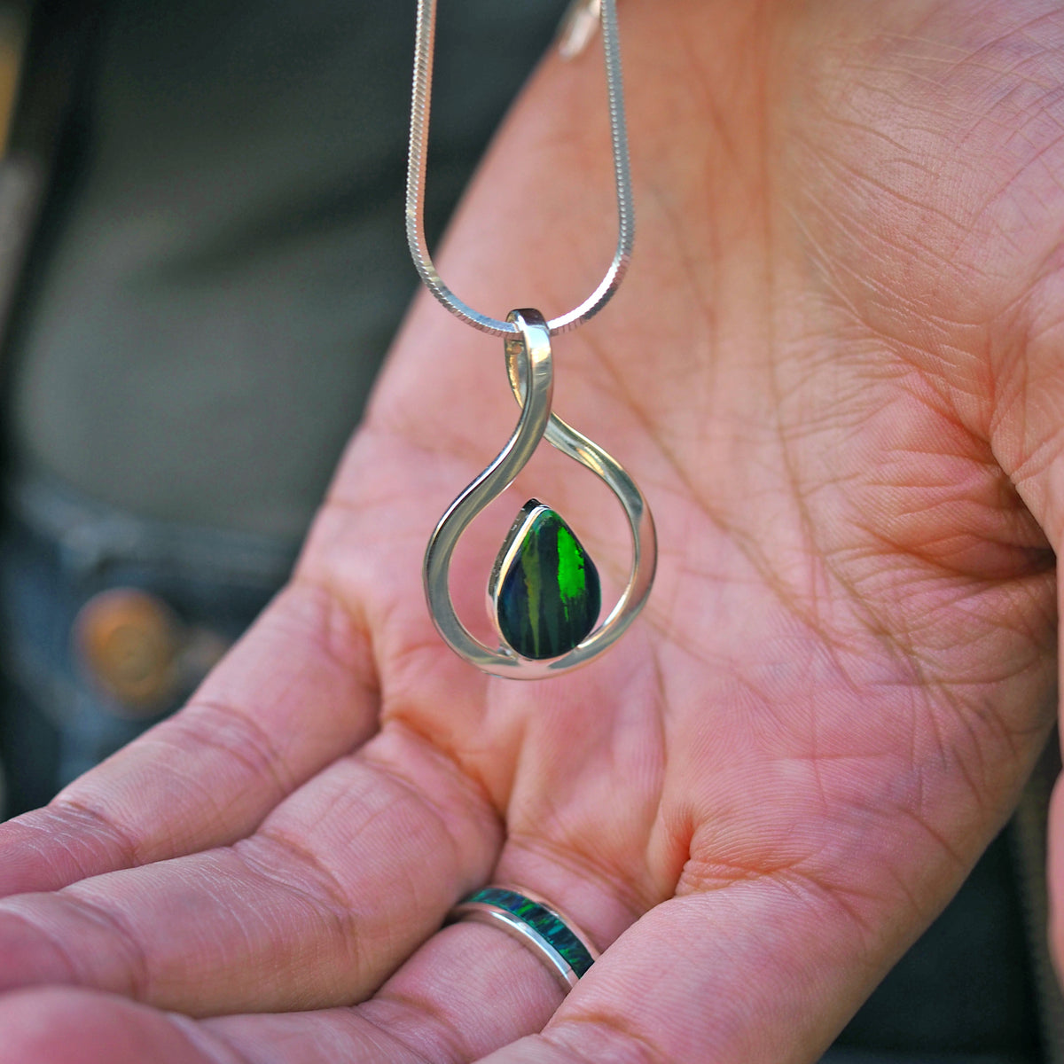 Flinder Emerald Renoir Pendant