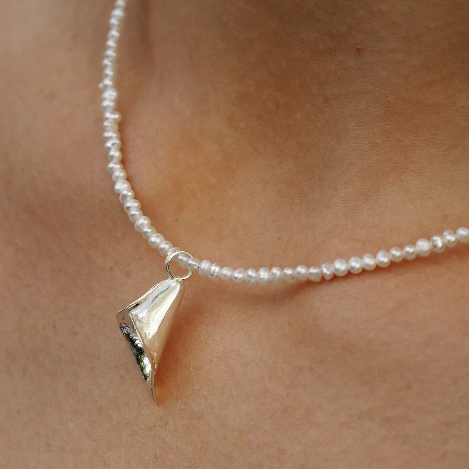 Foresta Calla Lily & Pearl Necklace