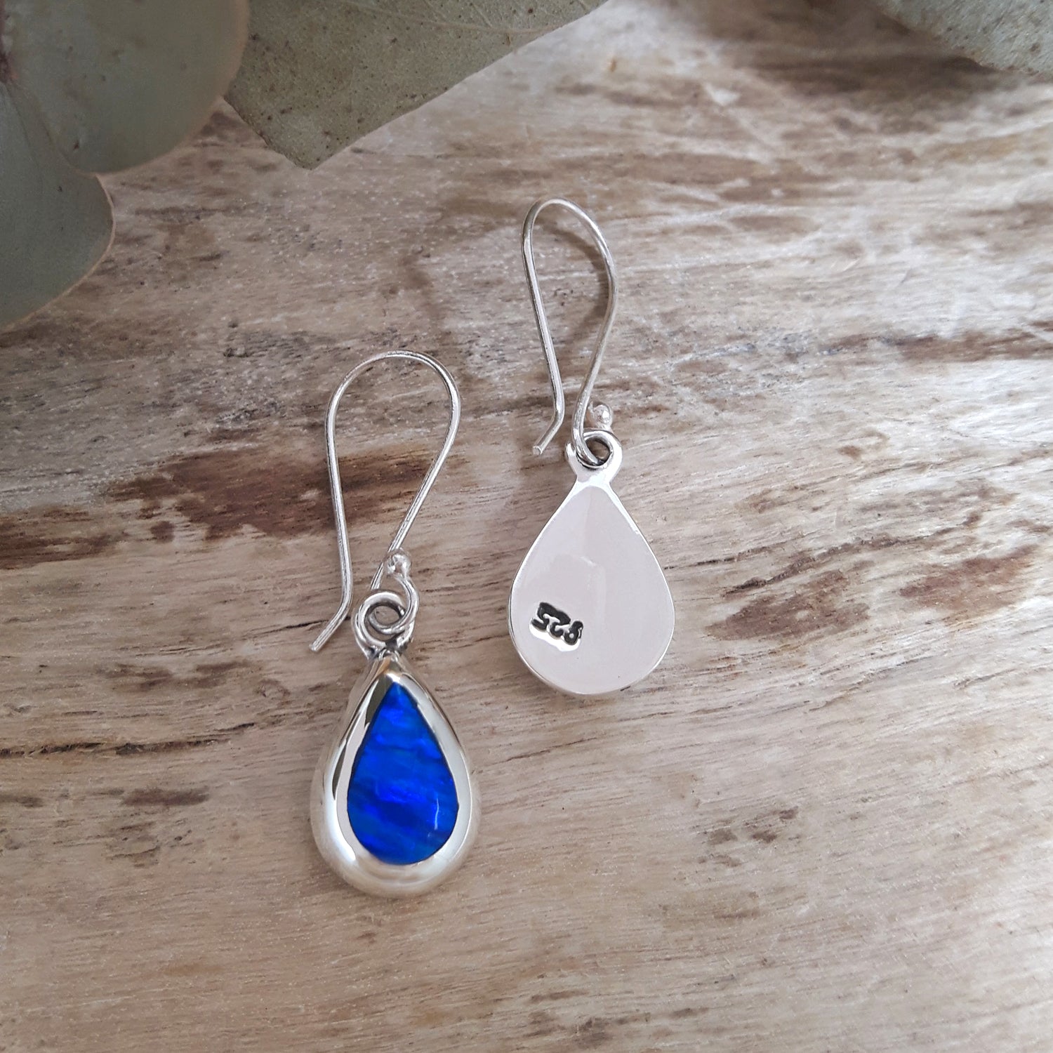 Flinder Droplet Blue Drop Earrings
