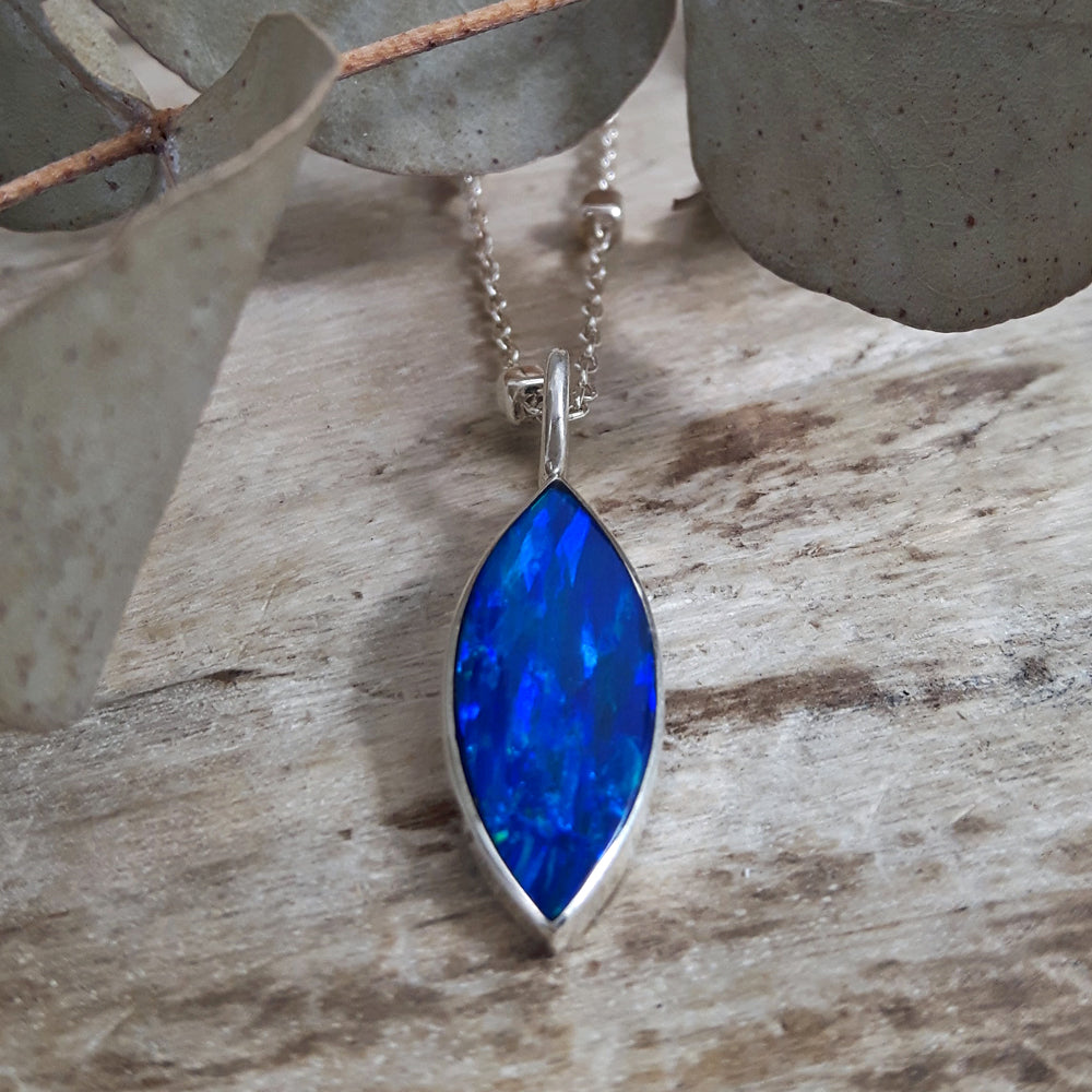 Flinder Blue Leaf Small Pendant
