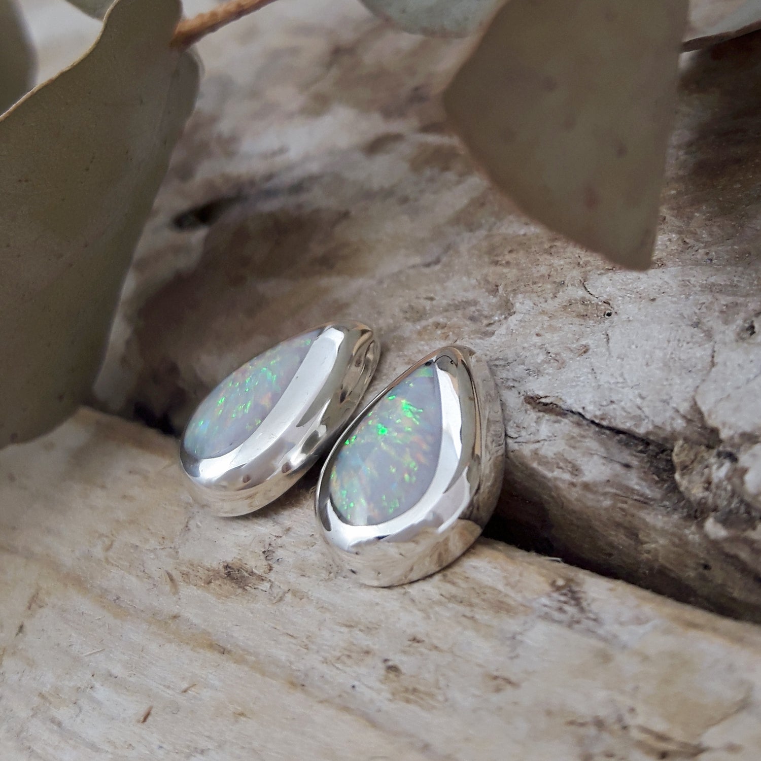 Flinder Droplet White Stud Earrings
