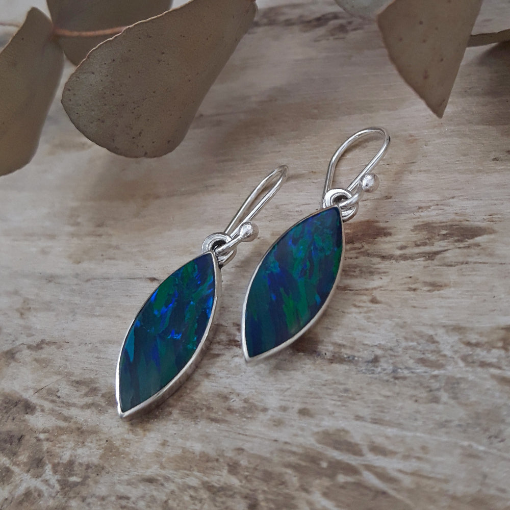 Flinder Emerald Leaf Drop Earrings