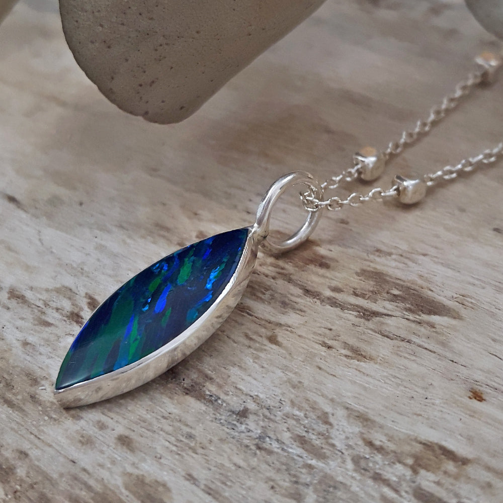 Flinder Emerald Leaf Small Pendant