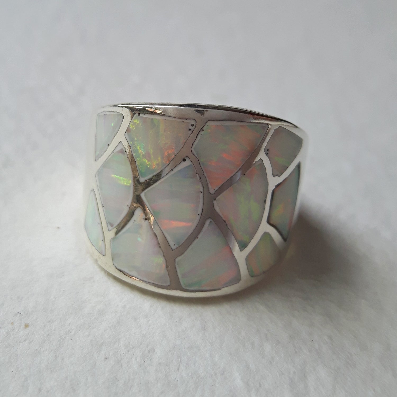 PERFECTLY IMPERFECT Flinder Guinevere White Ring Size Q