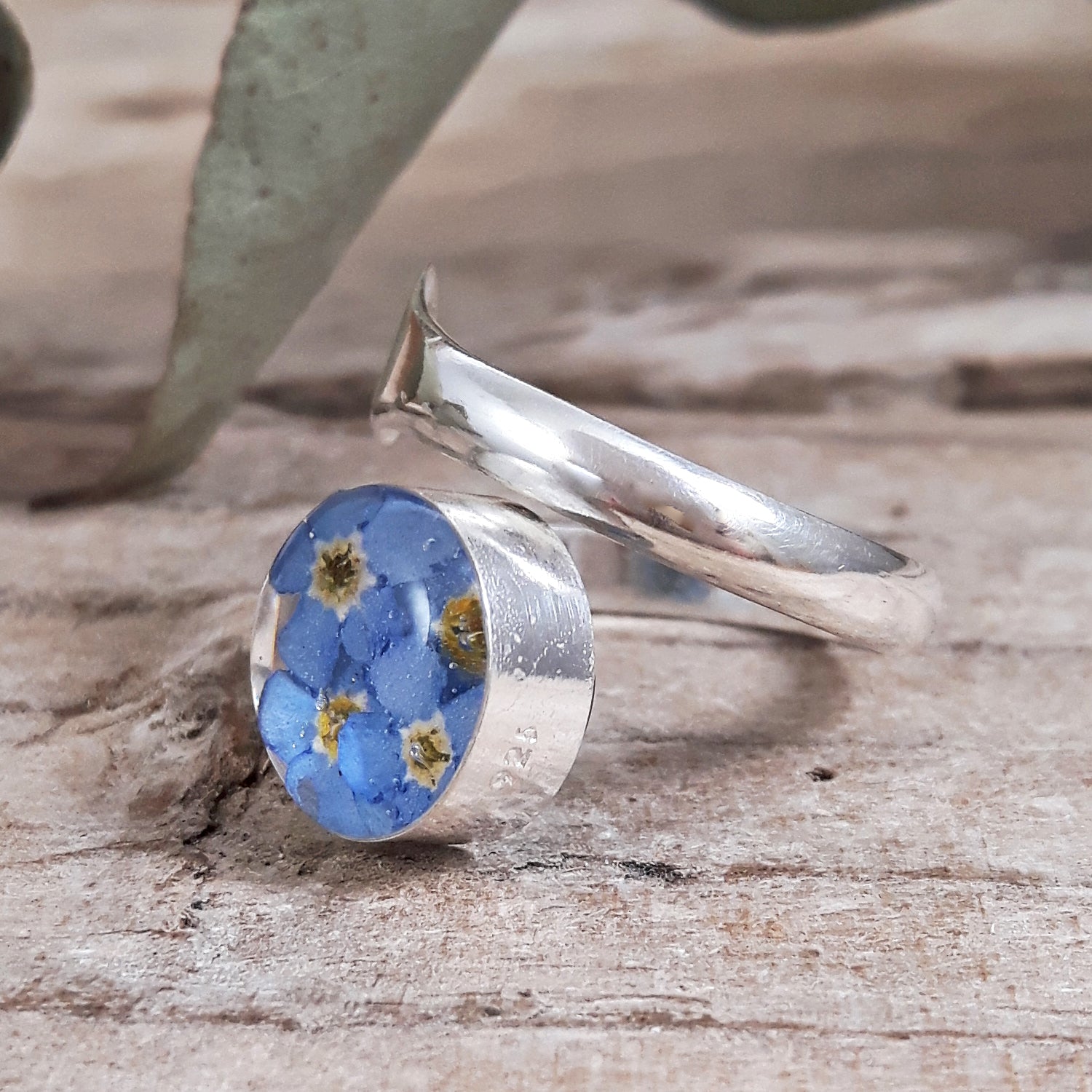 Flores Forget-Me-Not Round Adjustable Ring