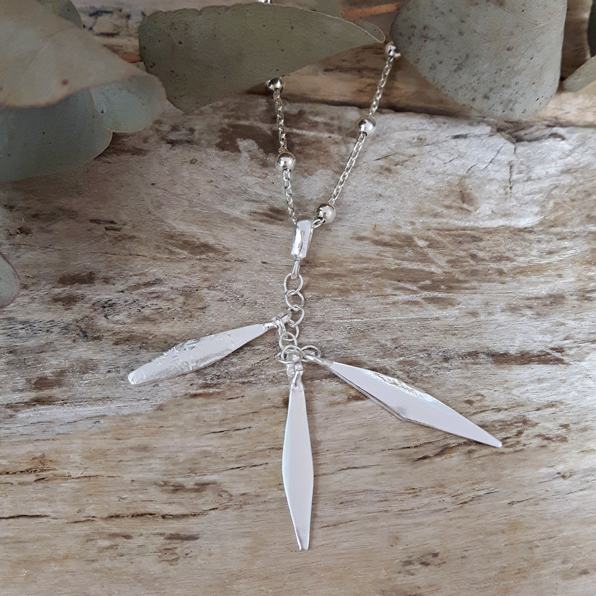 Foresta Feather Pendant