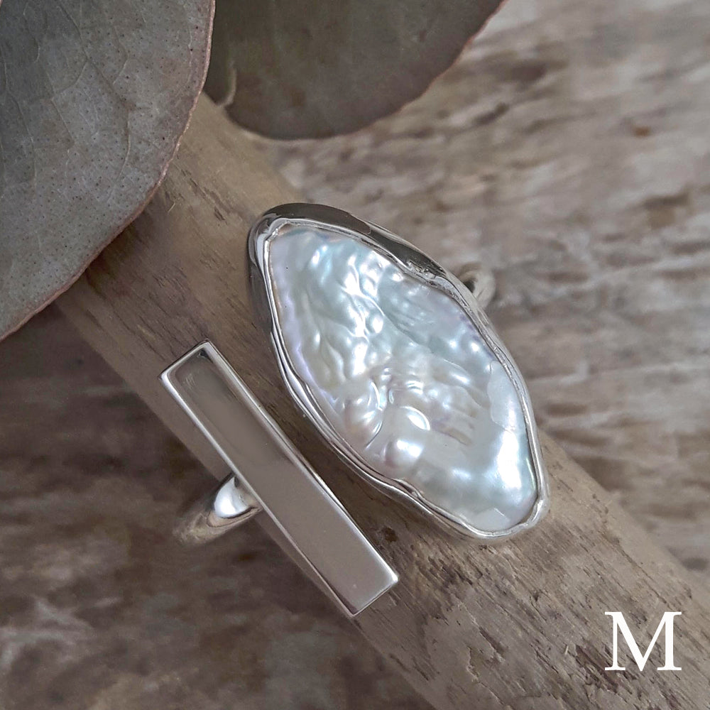 Luminous Biwa Pearl Ring