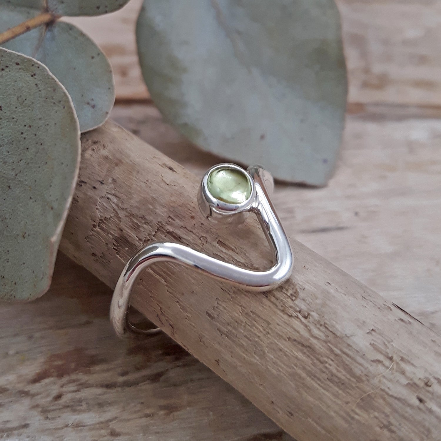 Lynn Peridot Ring