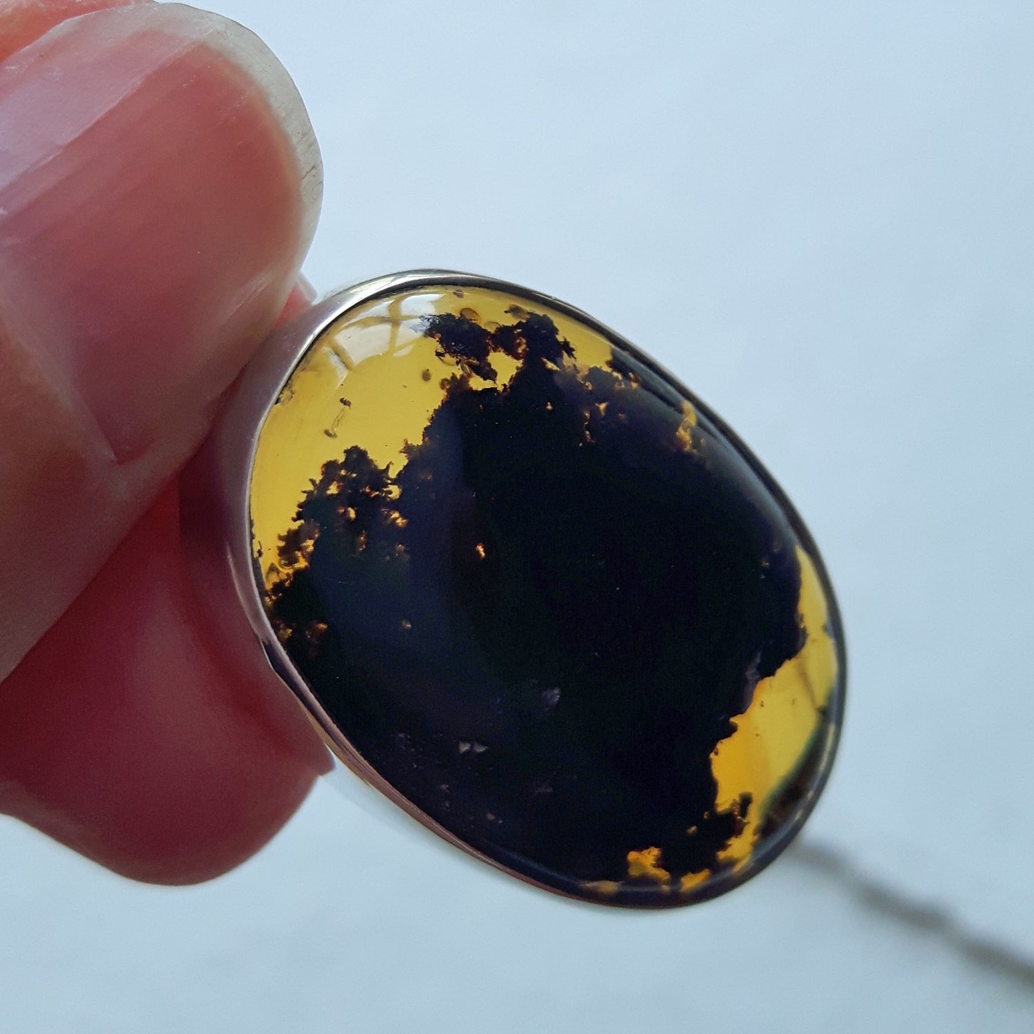 PERFECTLY-IMPERFECT Monet Large Amber Pendant