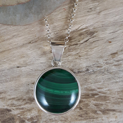 Monet Malachite M Pendant Round-A