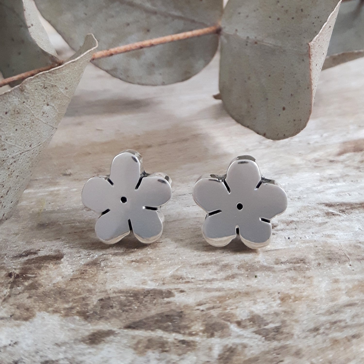 Muse Flower Stud Earrings
