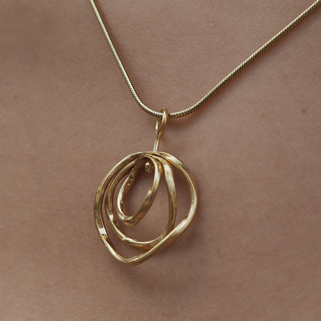 Lattice Trio Small Gold Pendant