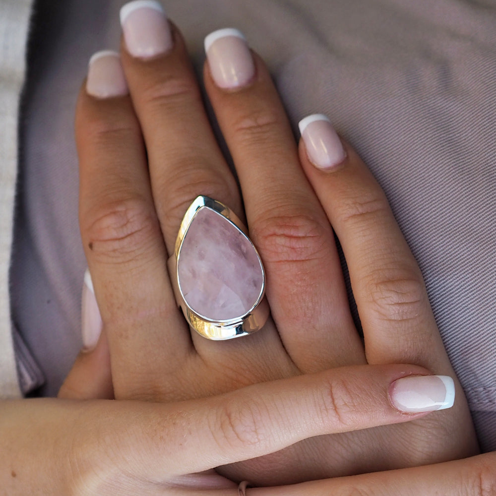 Elegance Teardrop Rose Quartz Large Adjustable Ring