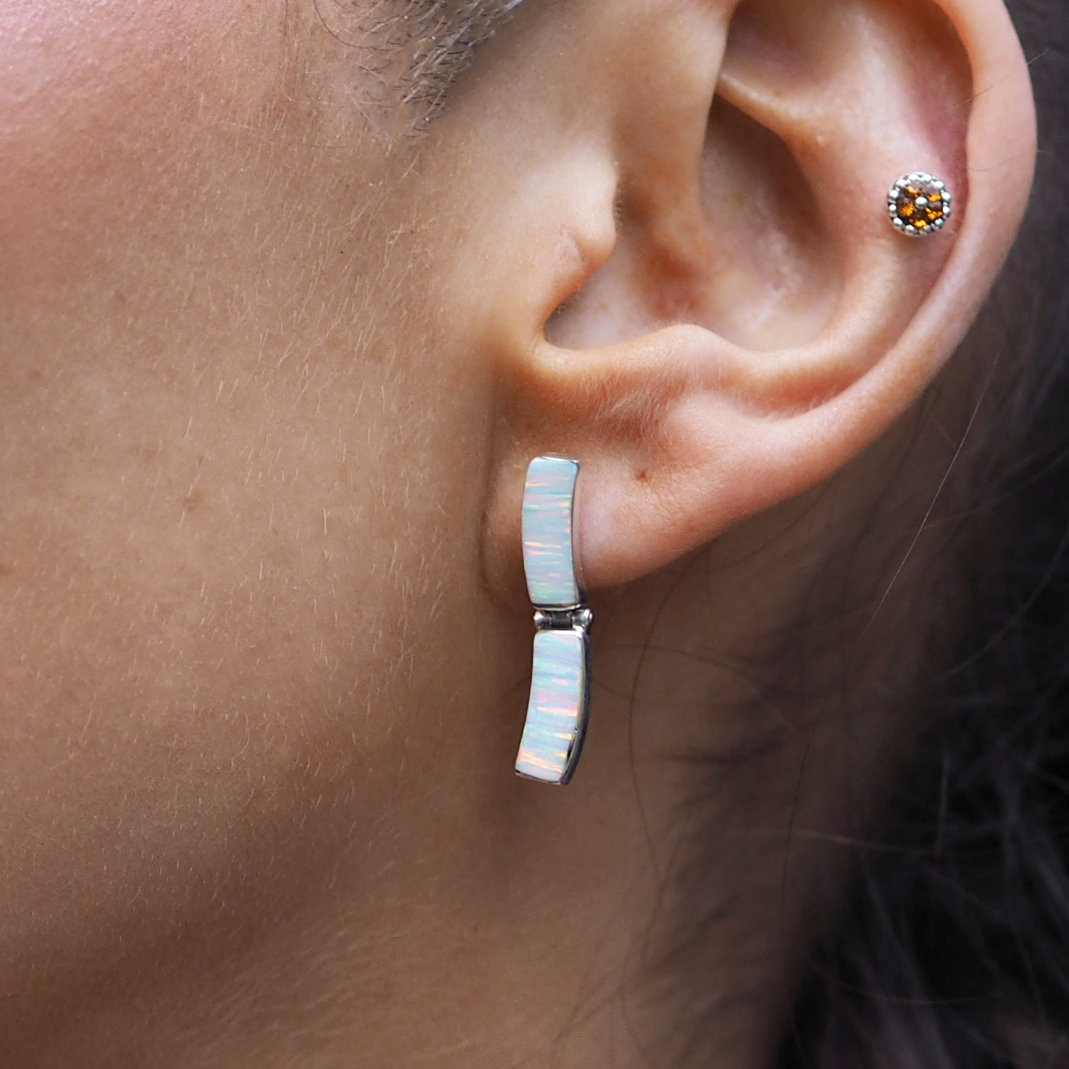 Flinder White Drift Stud Earrings