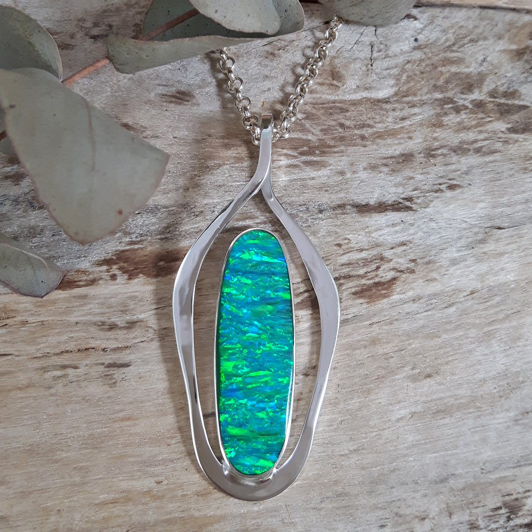 Flinder Green Flame Pendant